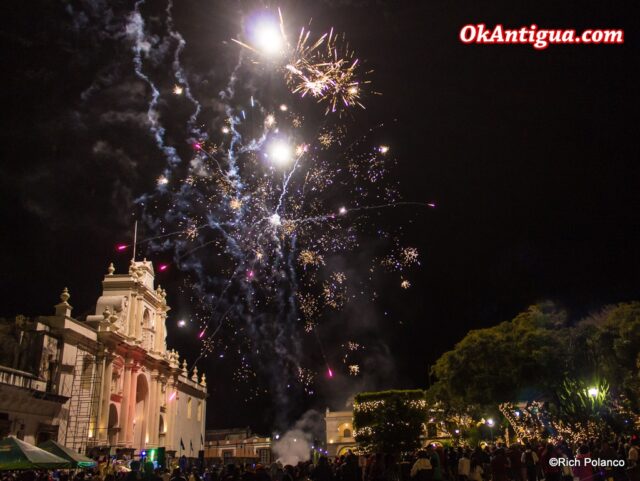 Christmas in Antigua Guatemala: A Night at Calle del Arco - OkAntigua.com